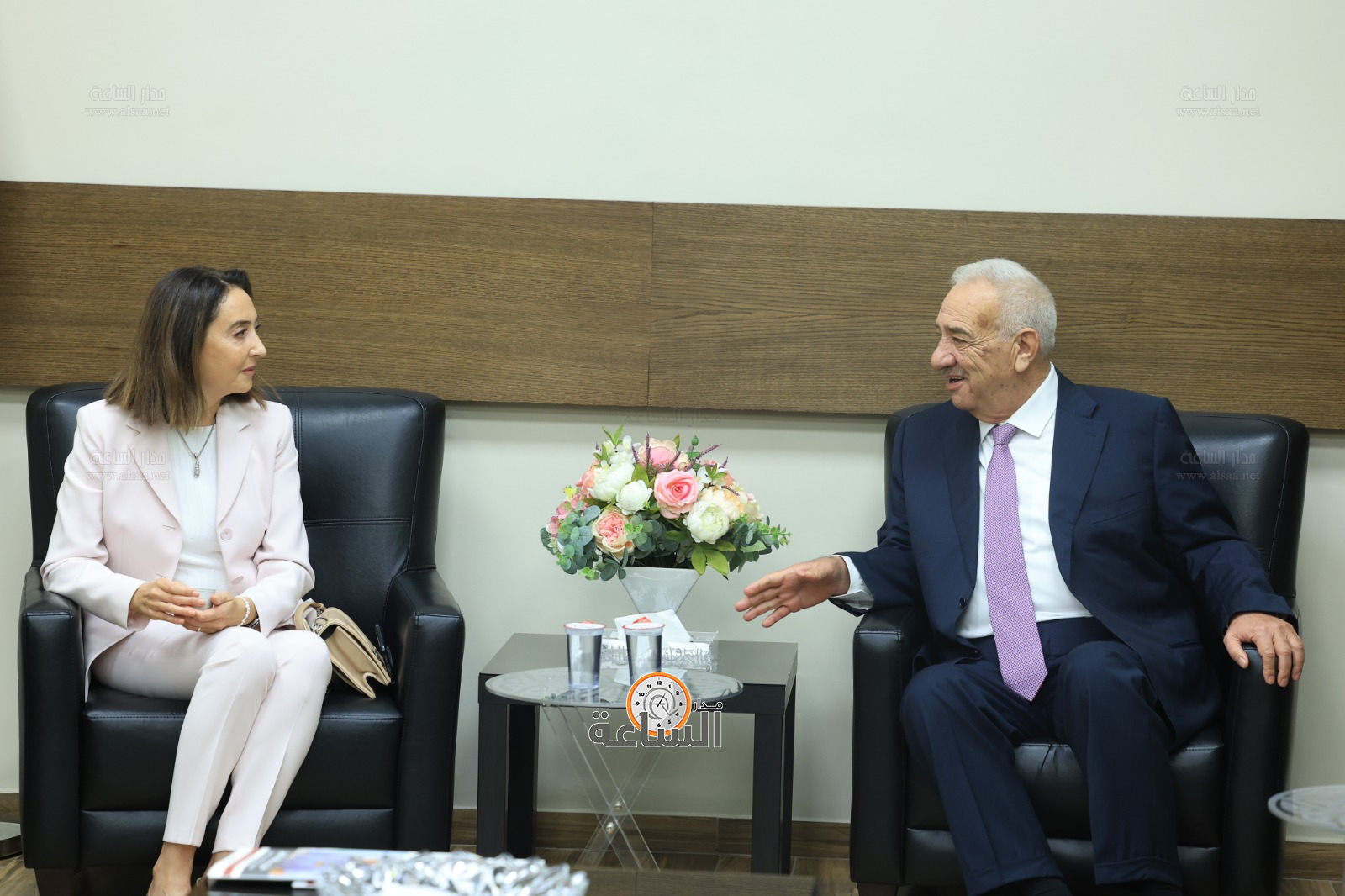 Madar Al-Saa Images 0.605271584869415