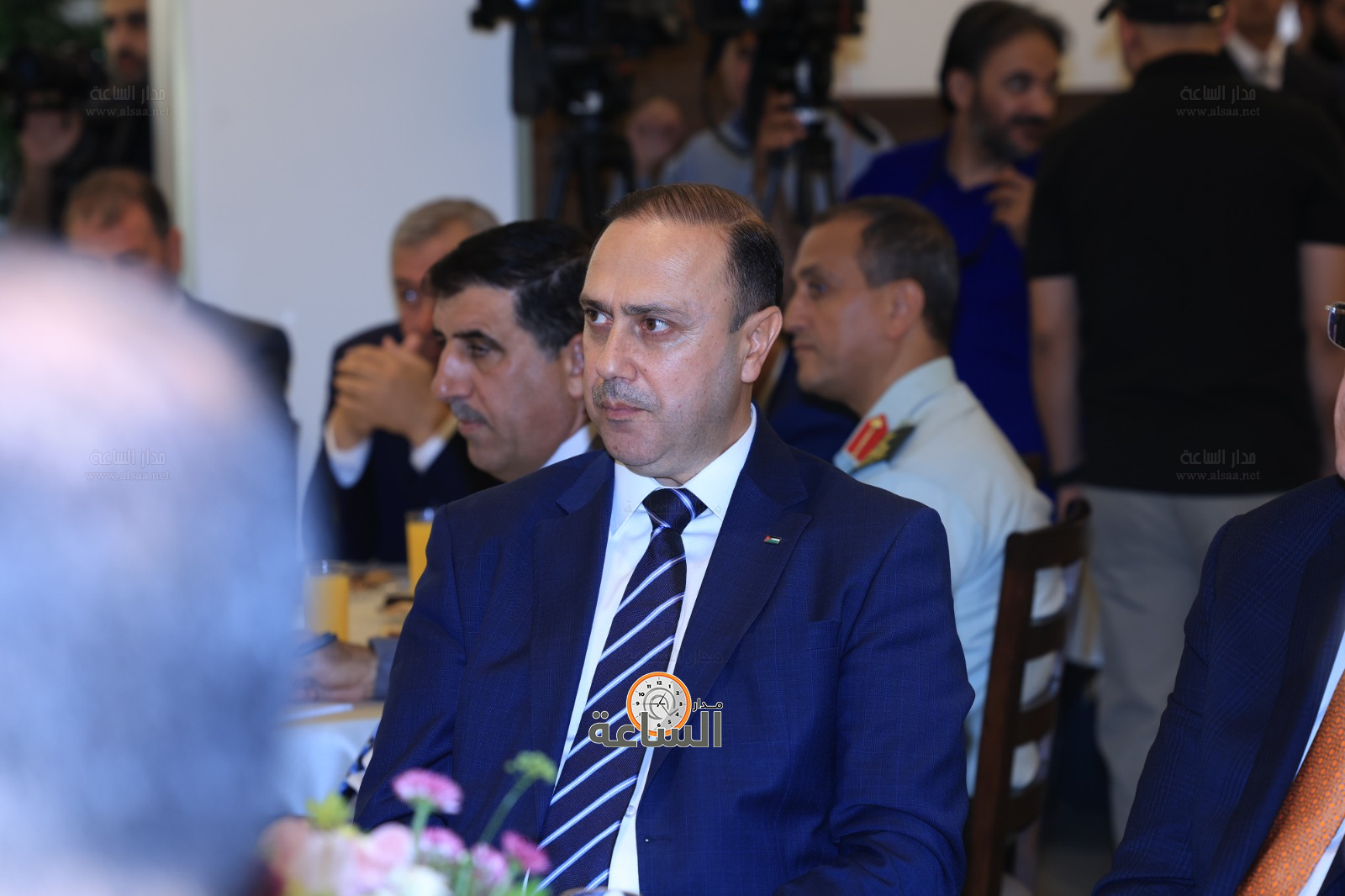 Madar Al-Saa Images 0.458608625392918