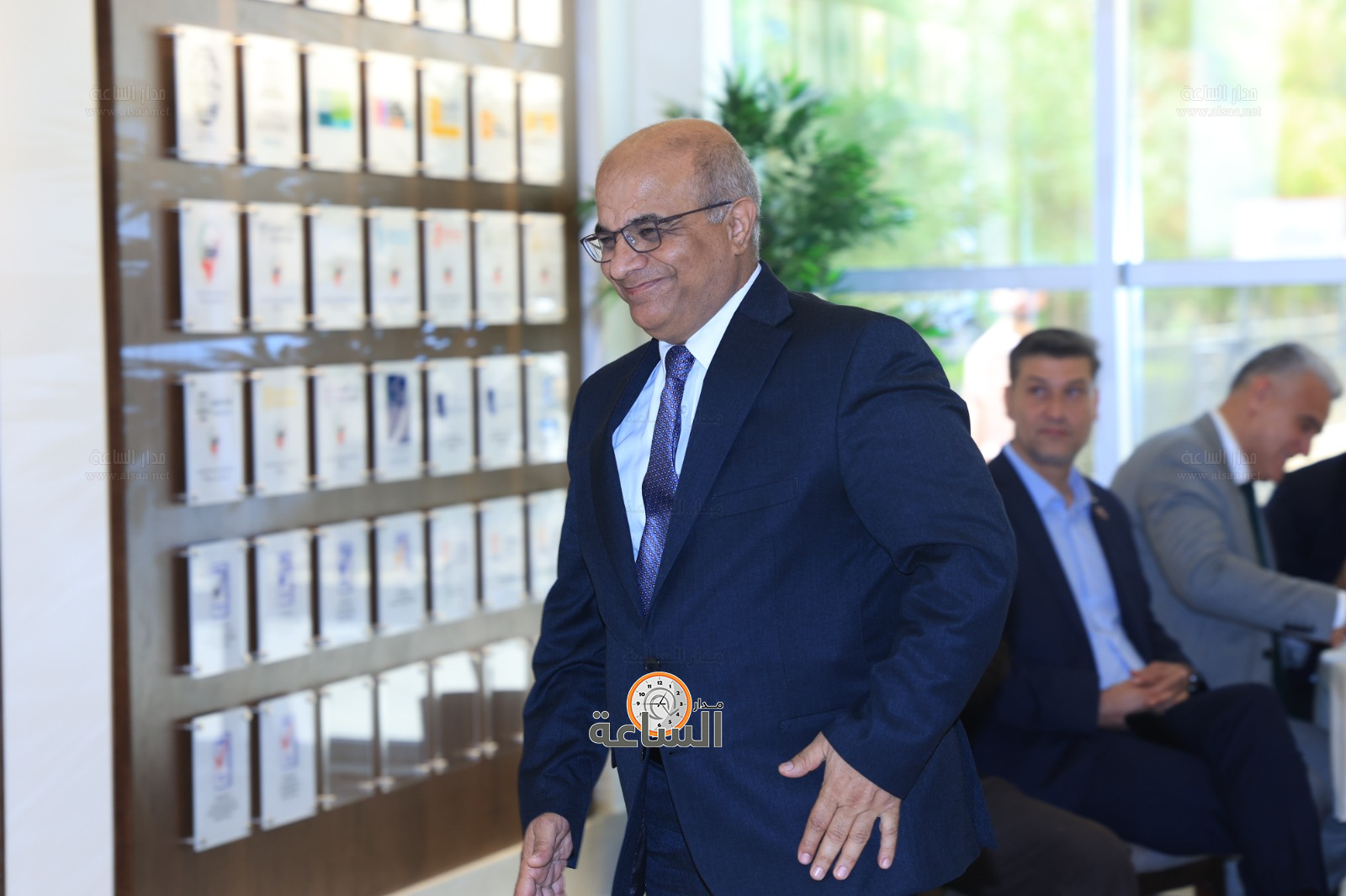 Madar Al-Saa Images 0.05724422265692486