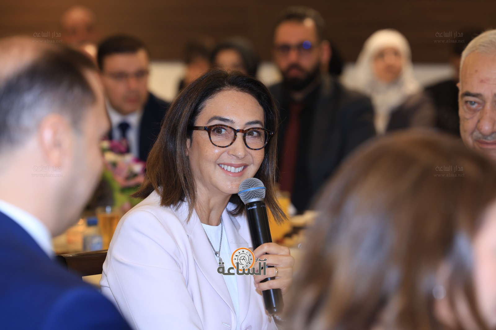 Madar Al-Saa Images 0.9226103499962183