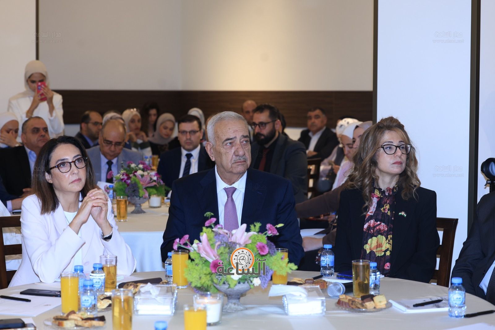 Madar Al-Saa Images 0.6482560576631025