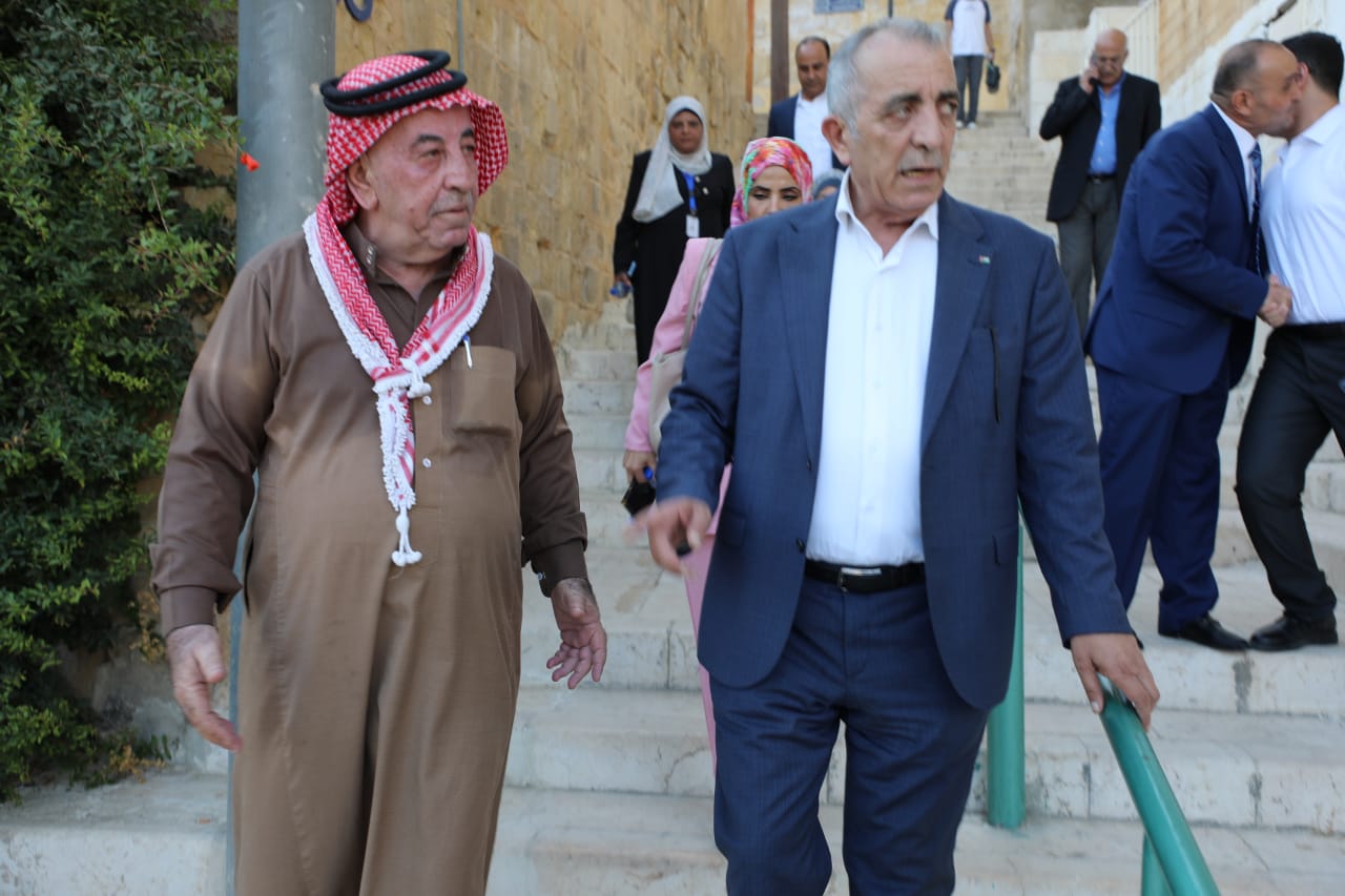 Madar Al-Saa Images 0.4891311559893674