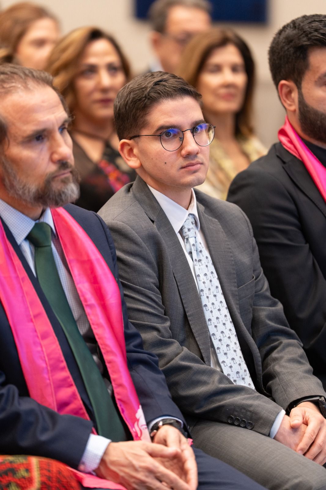 Madar Al-Saa Images 0.7205225302254443