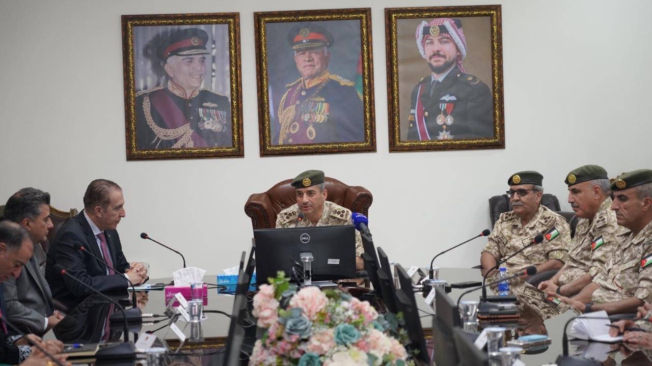 Madar Al-Saa Images 0.8404193699107886