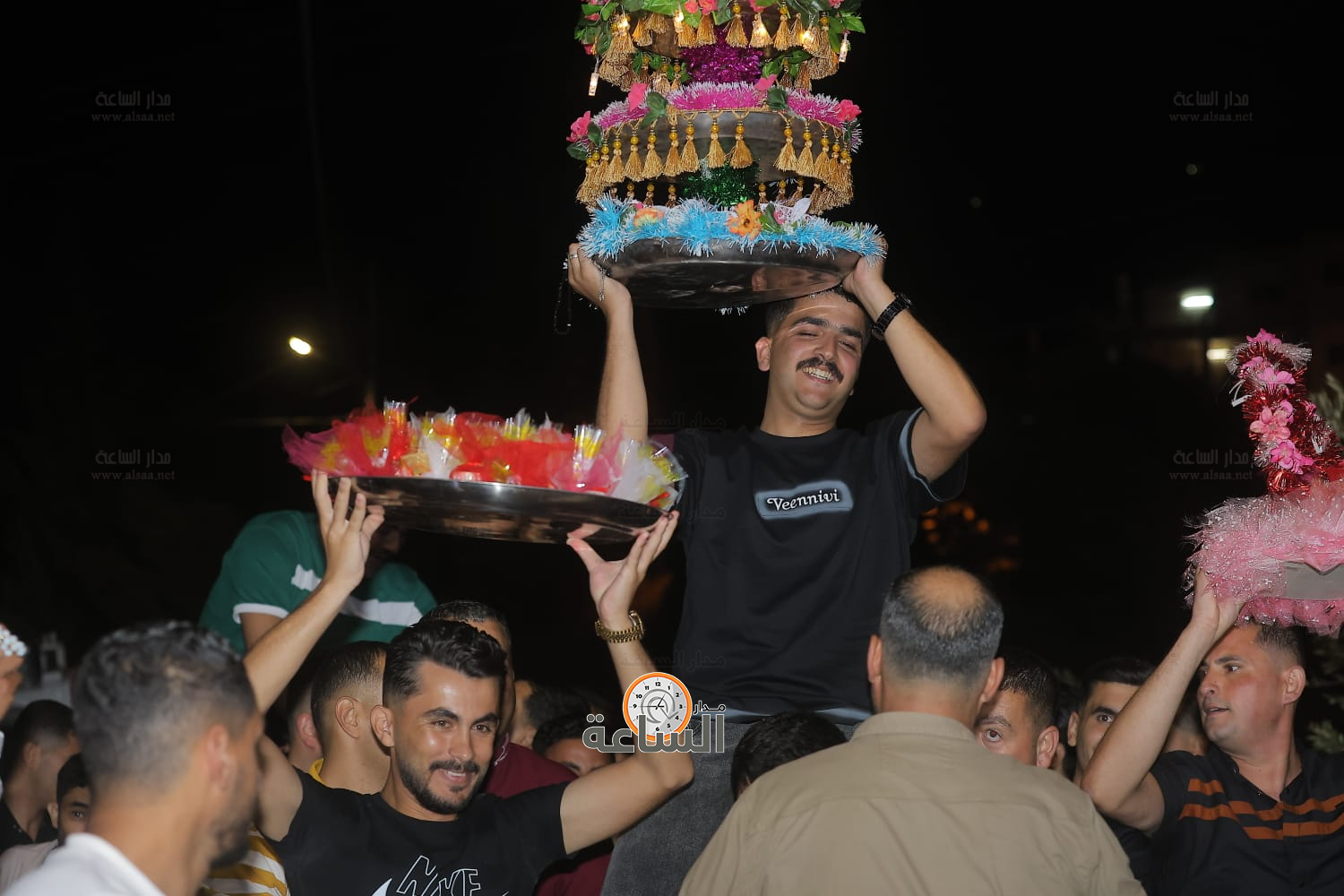 Madar Al-Saa Images 0.927627531443789