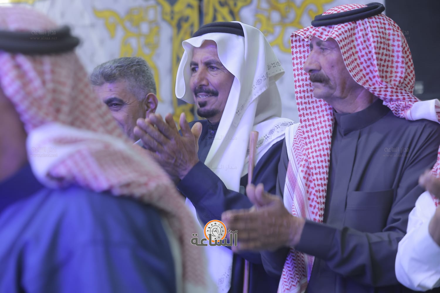 Madar Al-Saa Images 0.39592676039875296