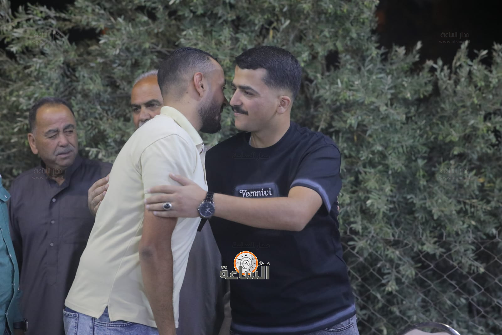 Madar Al-Saa Images 0.4224424614208151