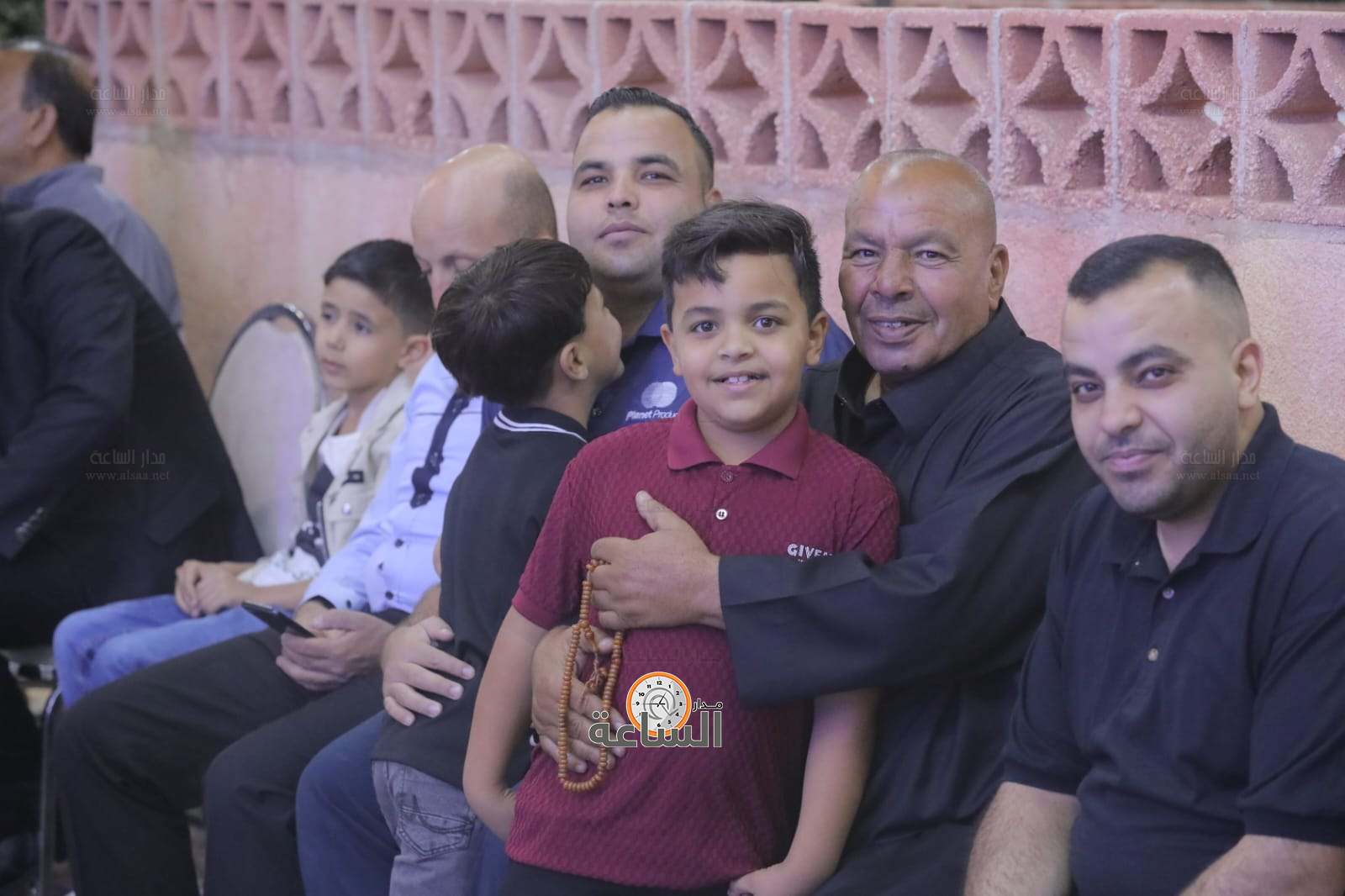 Madar Al-Saa Images 0.02281807336157482