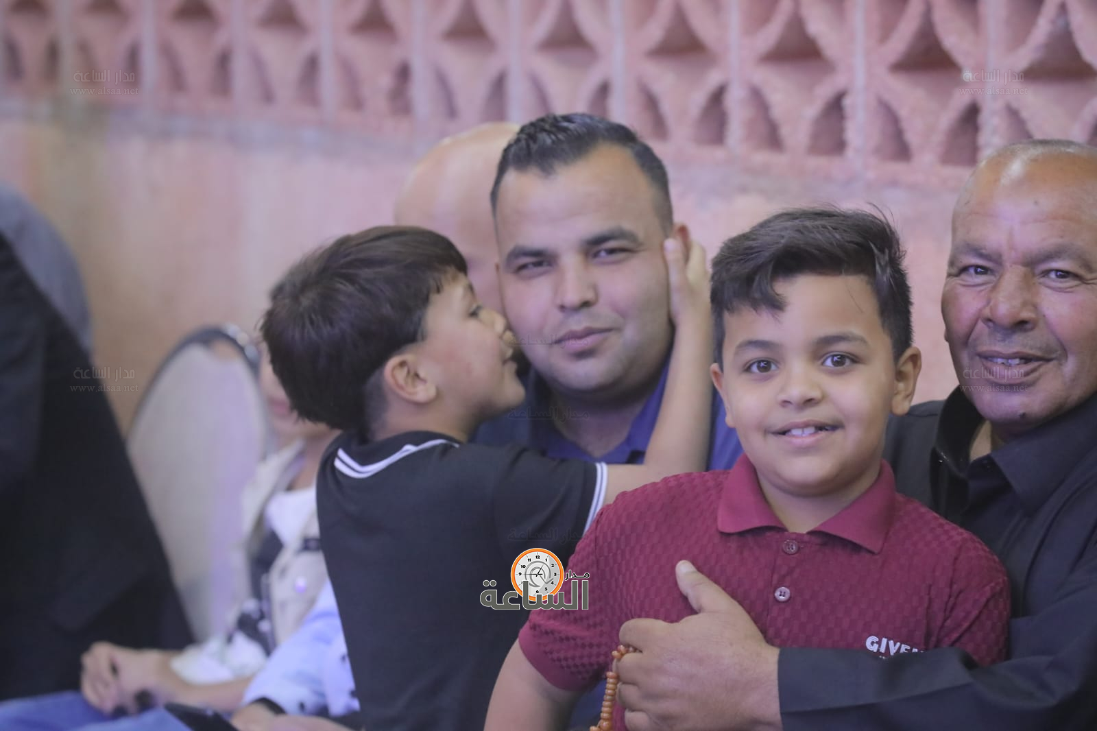 Madar Al-Saa Images 0.9662547483490614