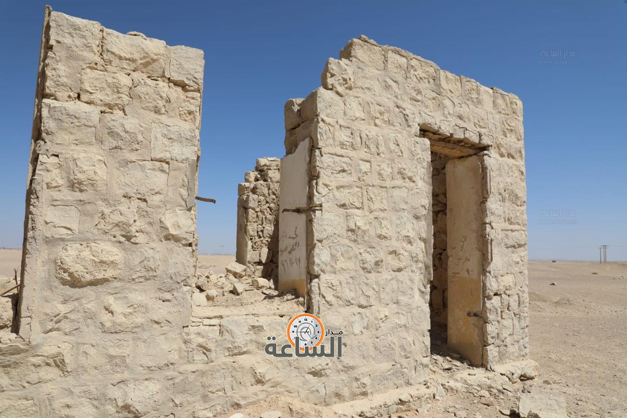 Madar Al-Saa Images 0.8918669546905476