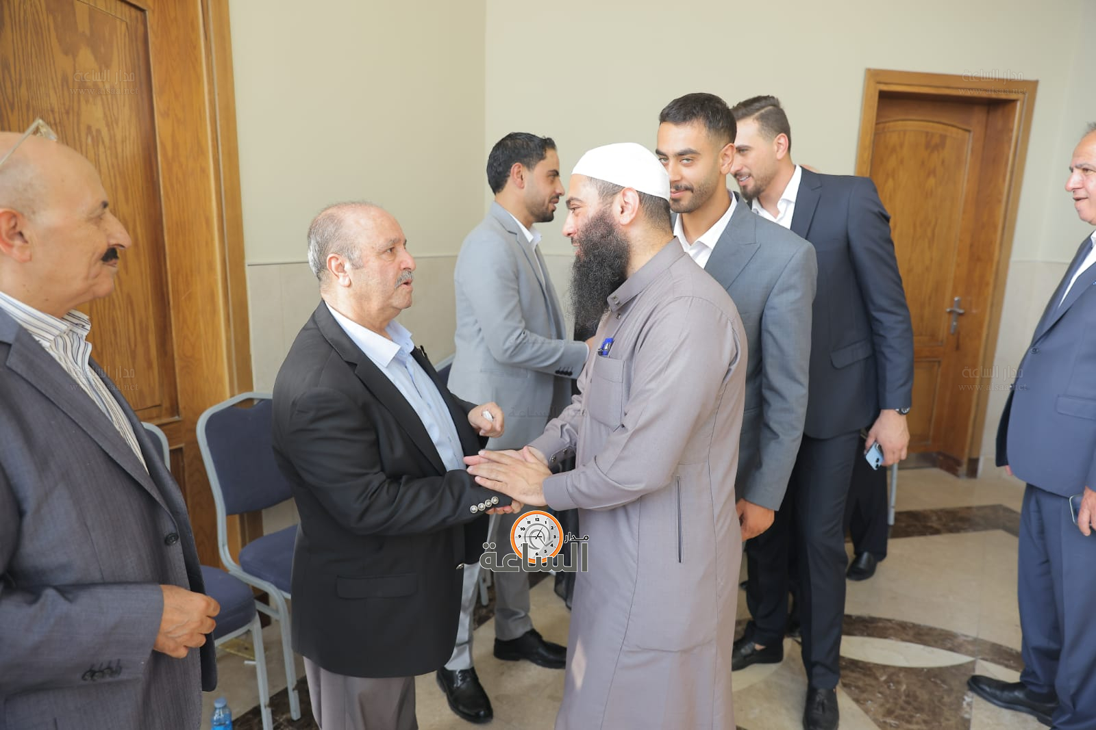 Madar Al-Saa Images 0.750838813852619