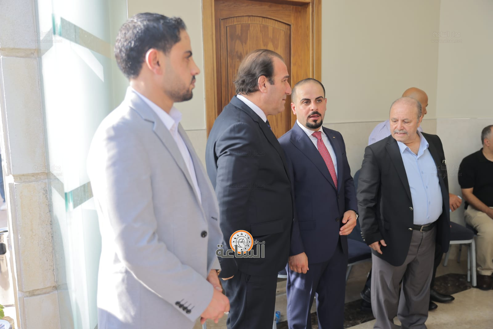 Madar Al-Saa Images 0.9804580667218484