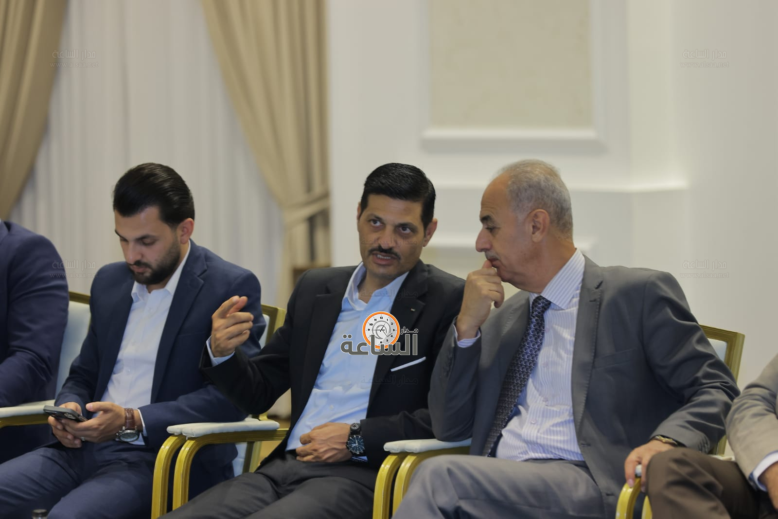 Madar Al-Saa Images 0.3808923721560228