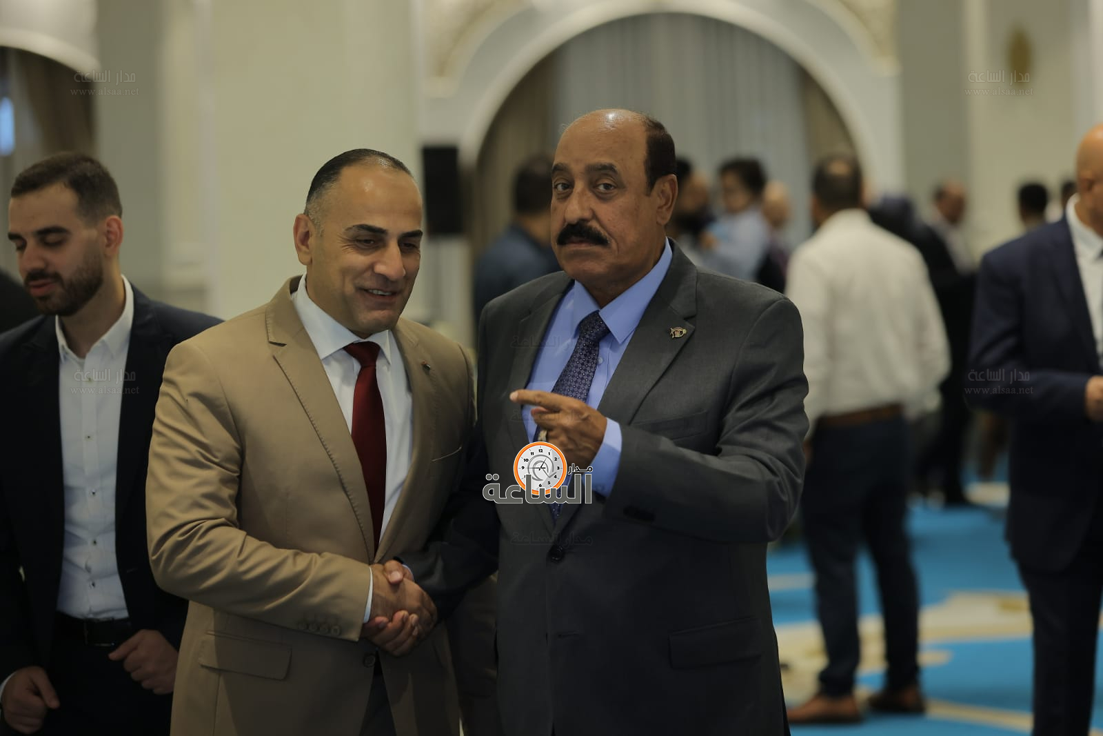 Madar Al-Saa Images 0.10260601494030608