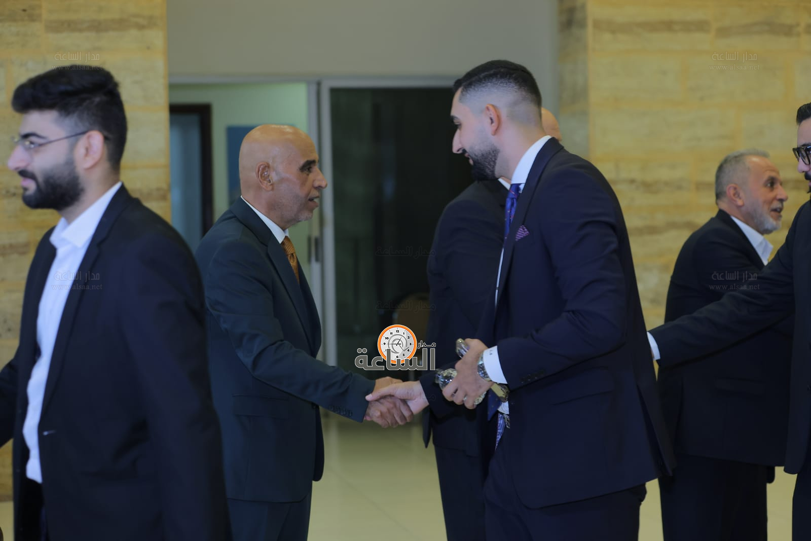 Madar Al-Saa Images 0.7654726180585256