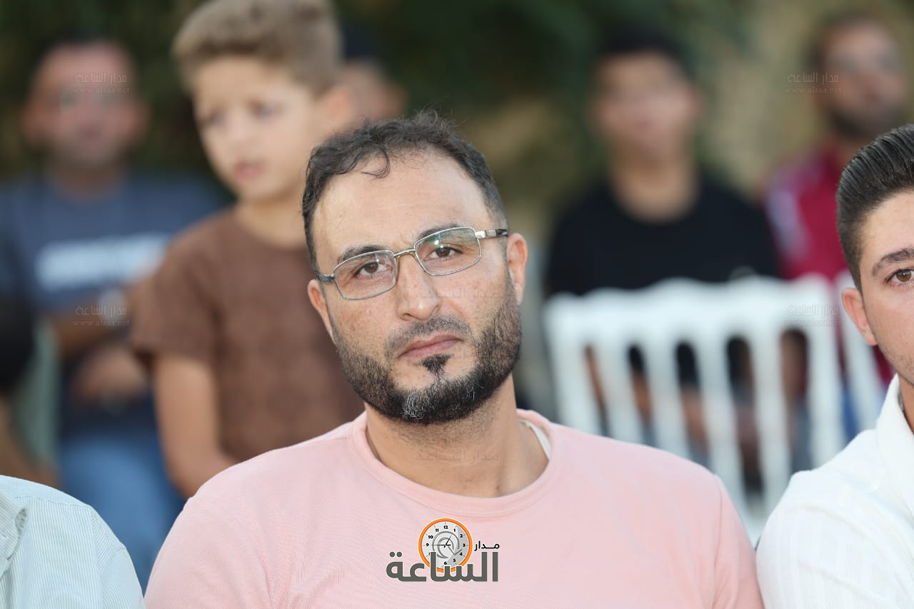 Madar Al-Saa Images 0.3198453390062155