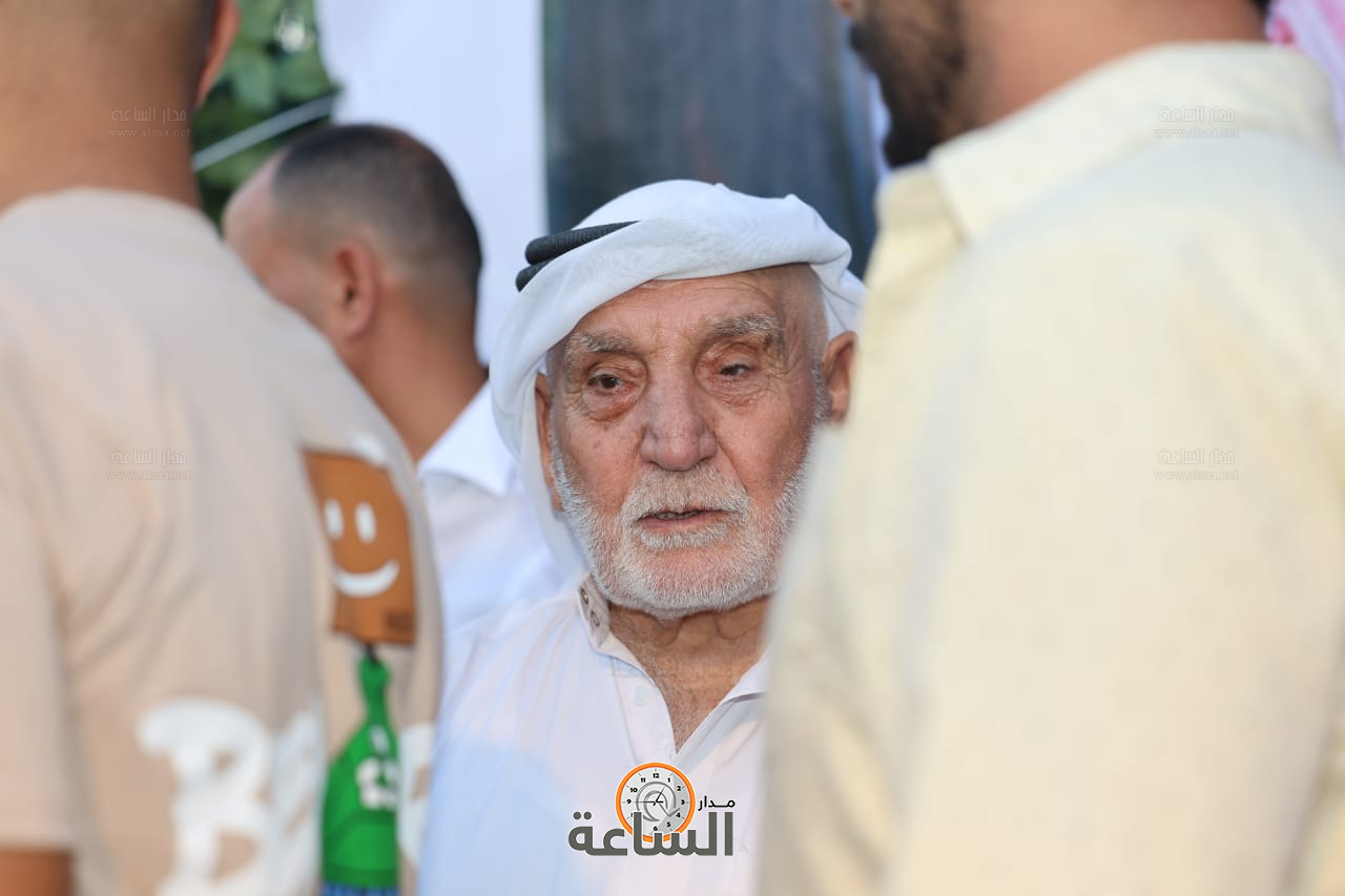 Madar Al-Saa Images 0.3951031487404081