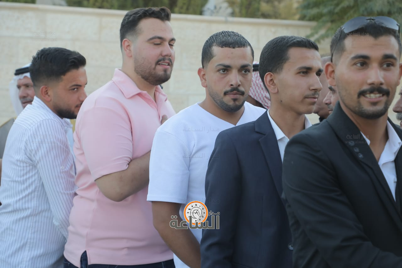 Madar Al-Saa Images 0.6957120441434366