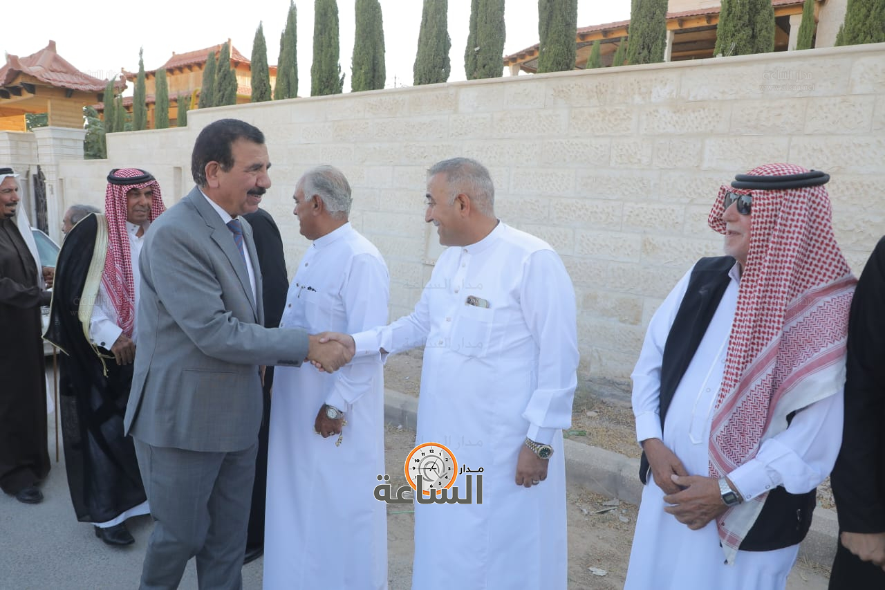 Madar Al-Saa Images 0.43133622629422275