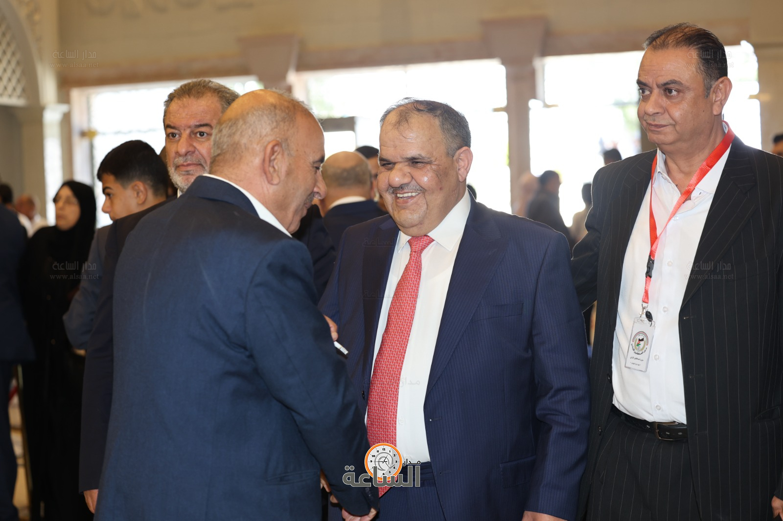 Madar Al-Saa Images 0.5301919214897987