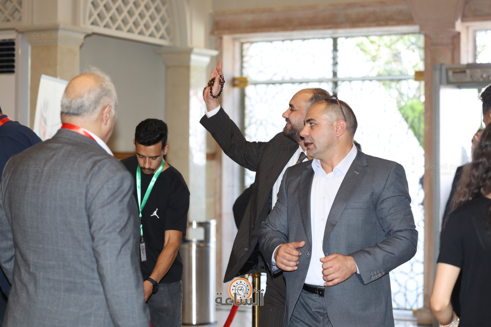 Madar Al-Saa Images 0.3121758131509479