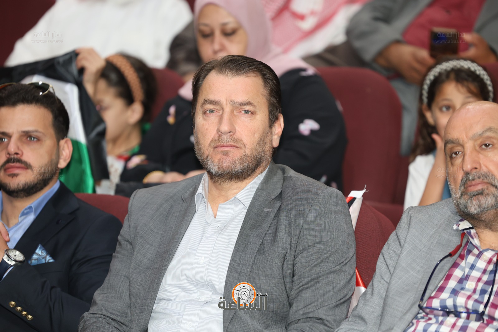 Madar Al-Saa Images 0.17237627843565806