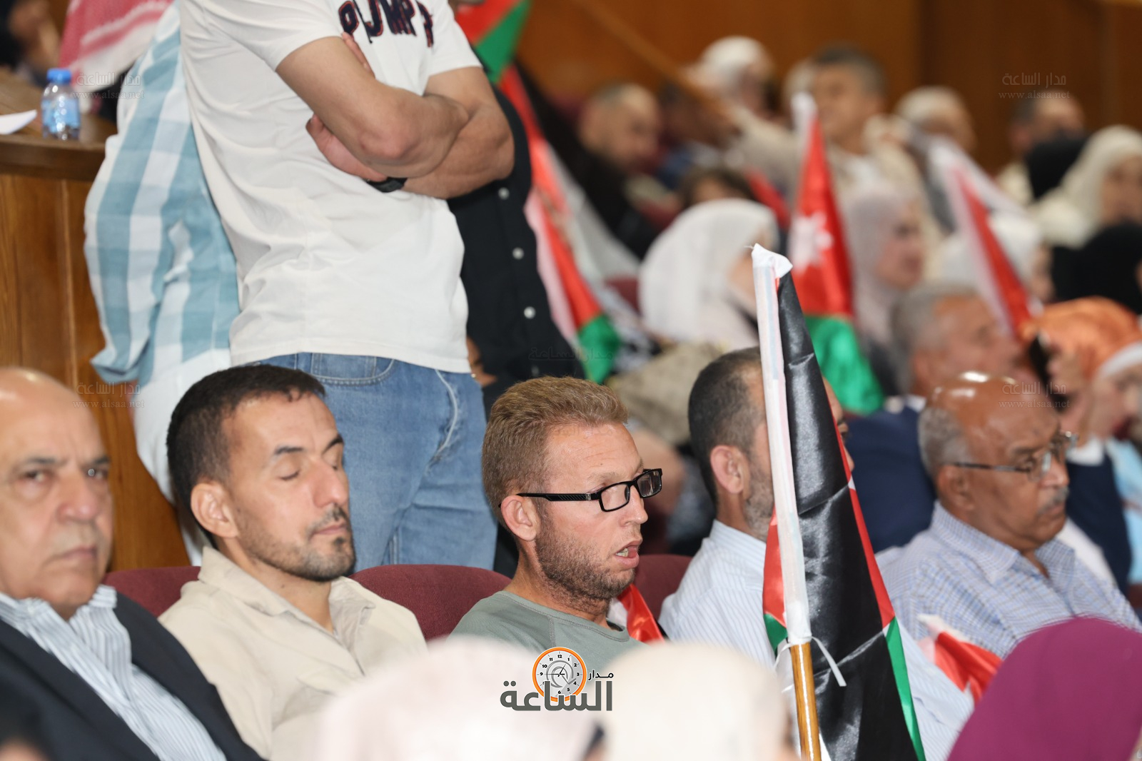 Madar Al-Saa Images 0.38873423236348204