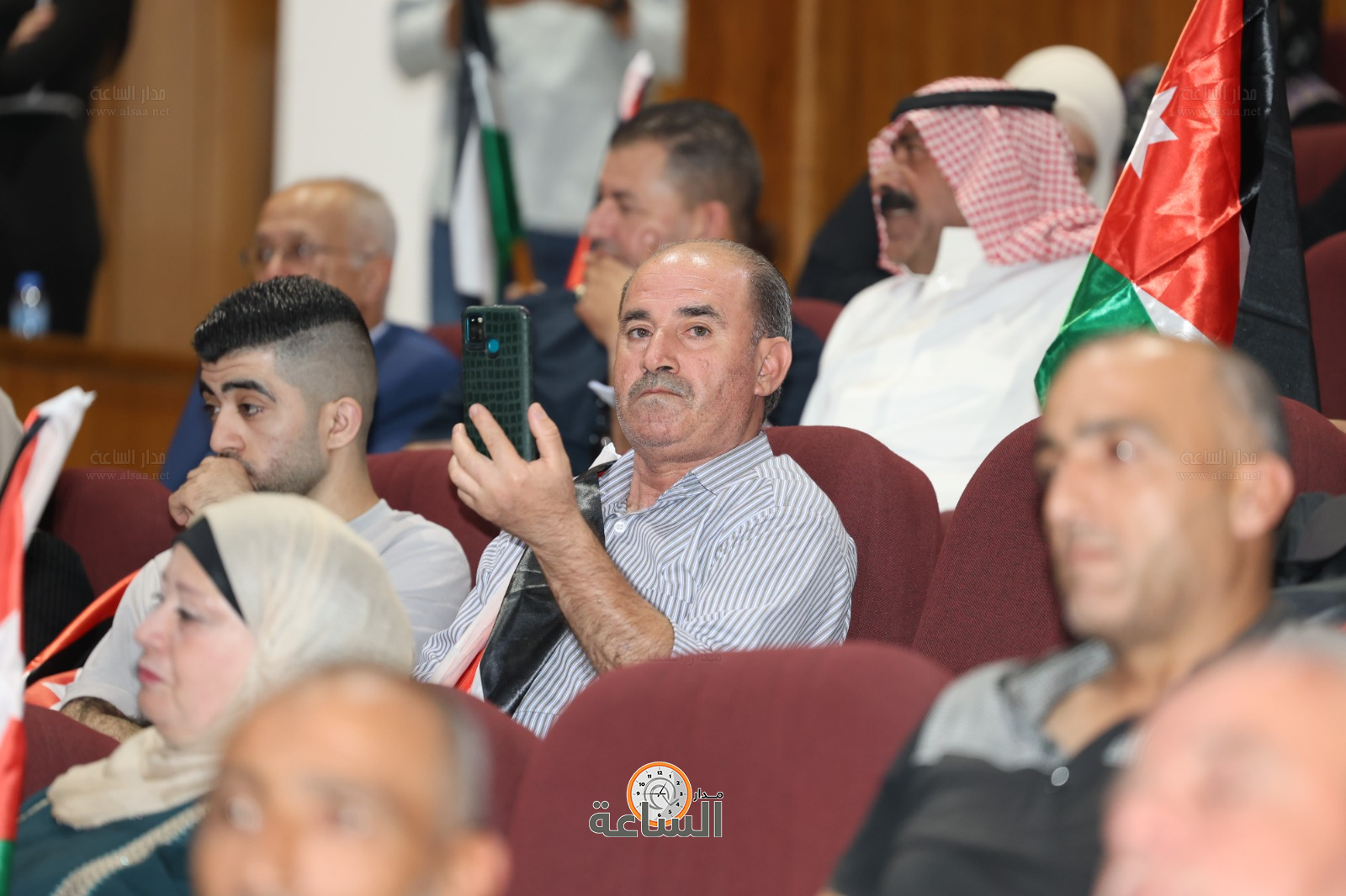 Madar Al-Saa Images 0.9681726003811335