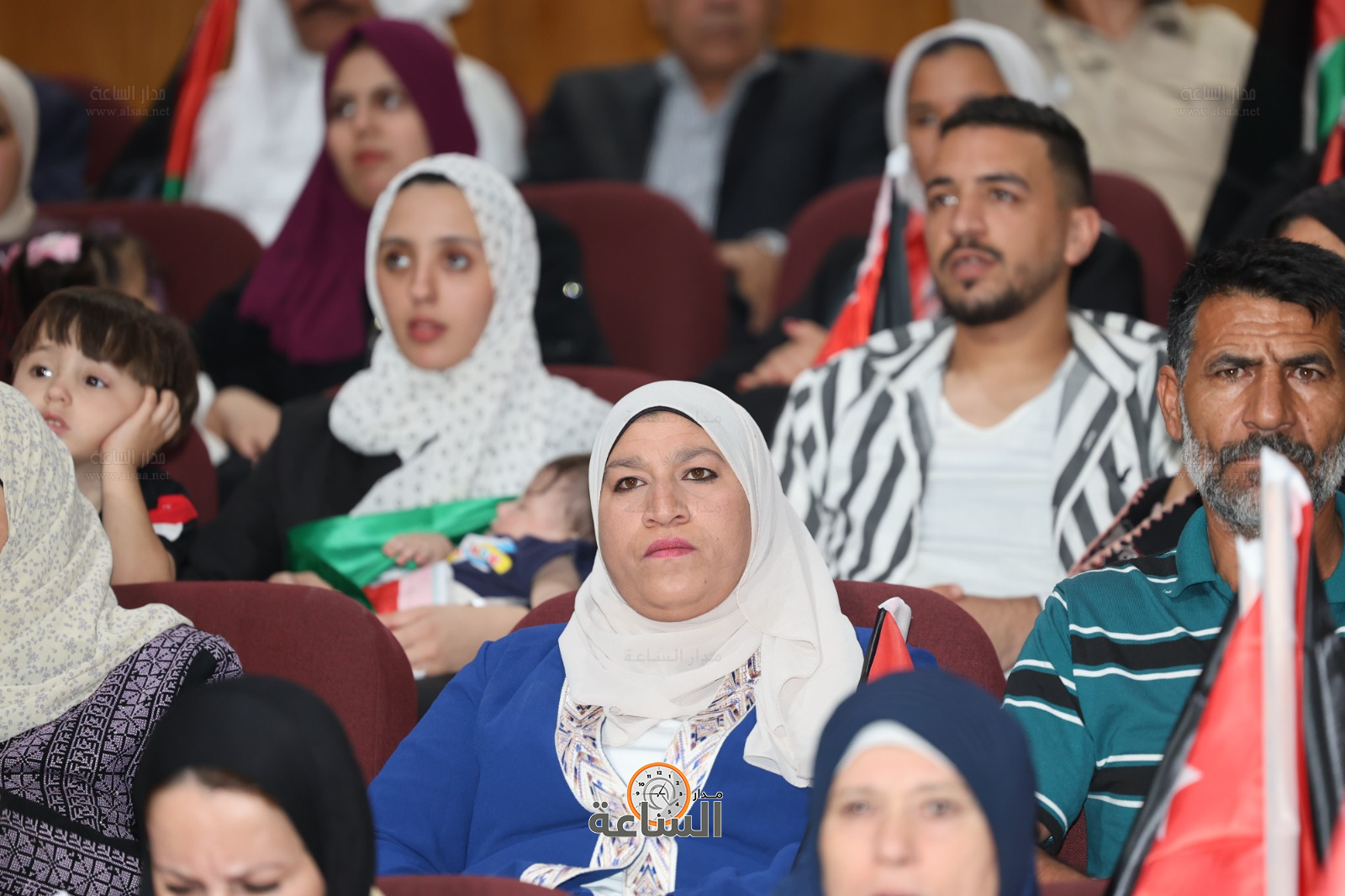 Madar Al-Saa Images 0.5345349154391226