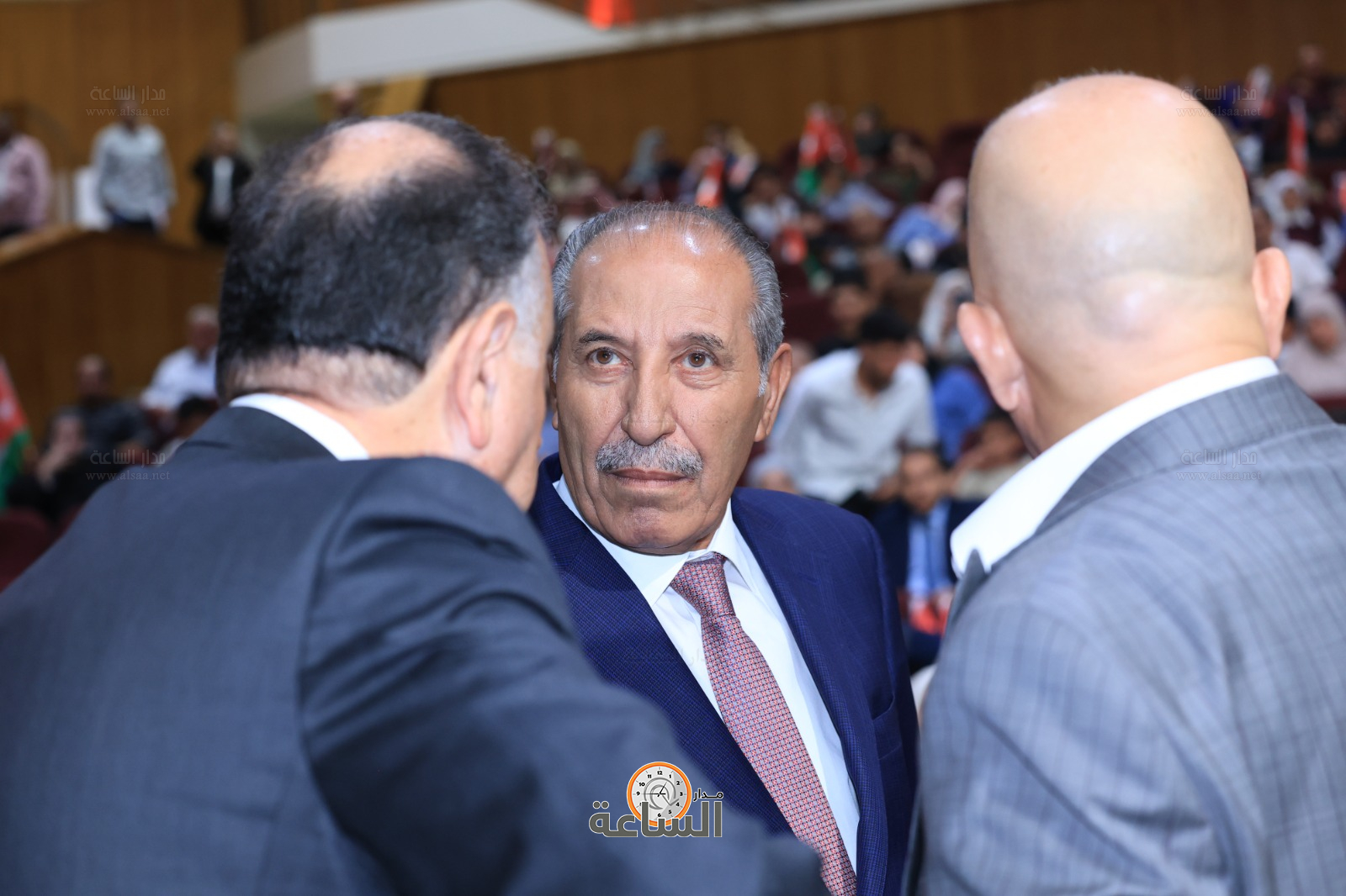 Madar Al-Saa Images 0.40635321872645014