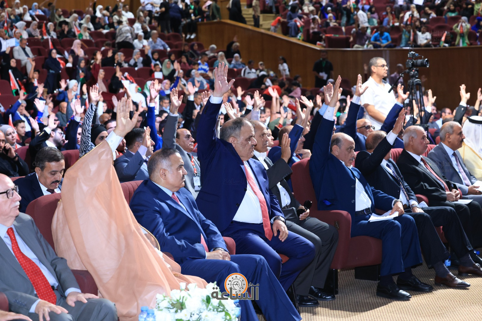 Madar Al-Saa Images 0.8923573060370569