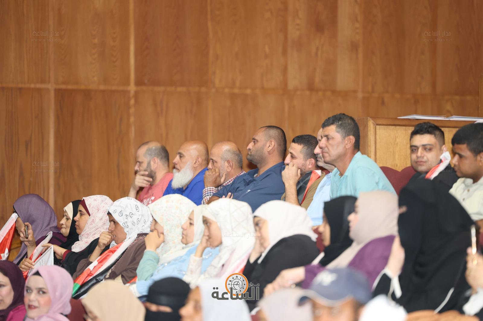 Madar Al-Saa Images 0.45120159593900755