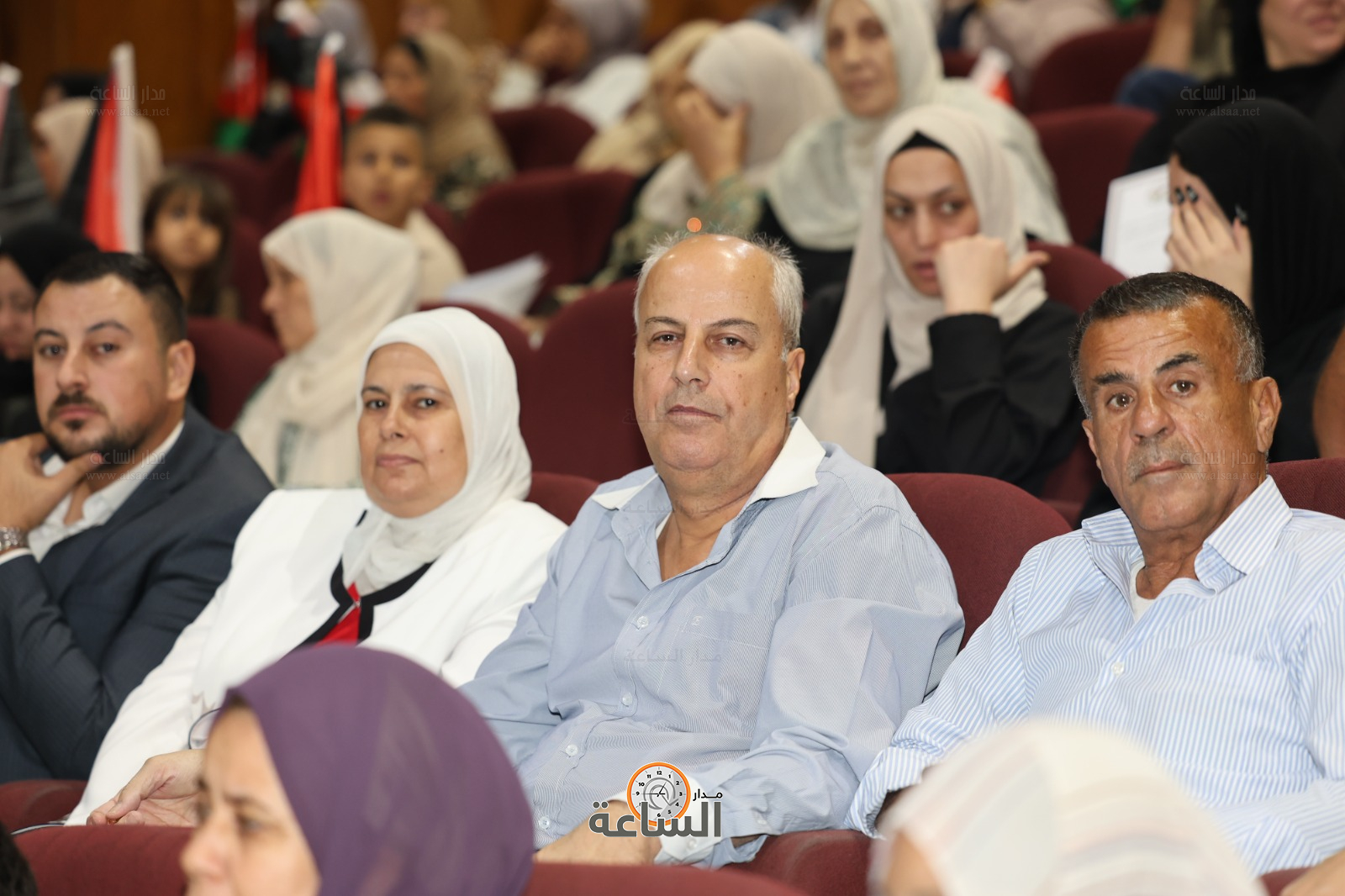 Madar Al-Saa Images 0.14173734660938875