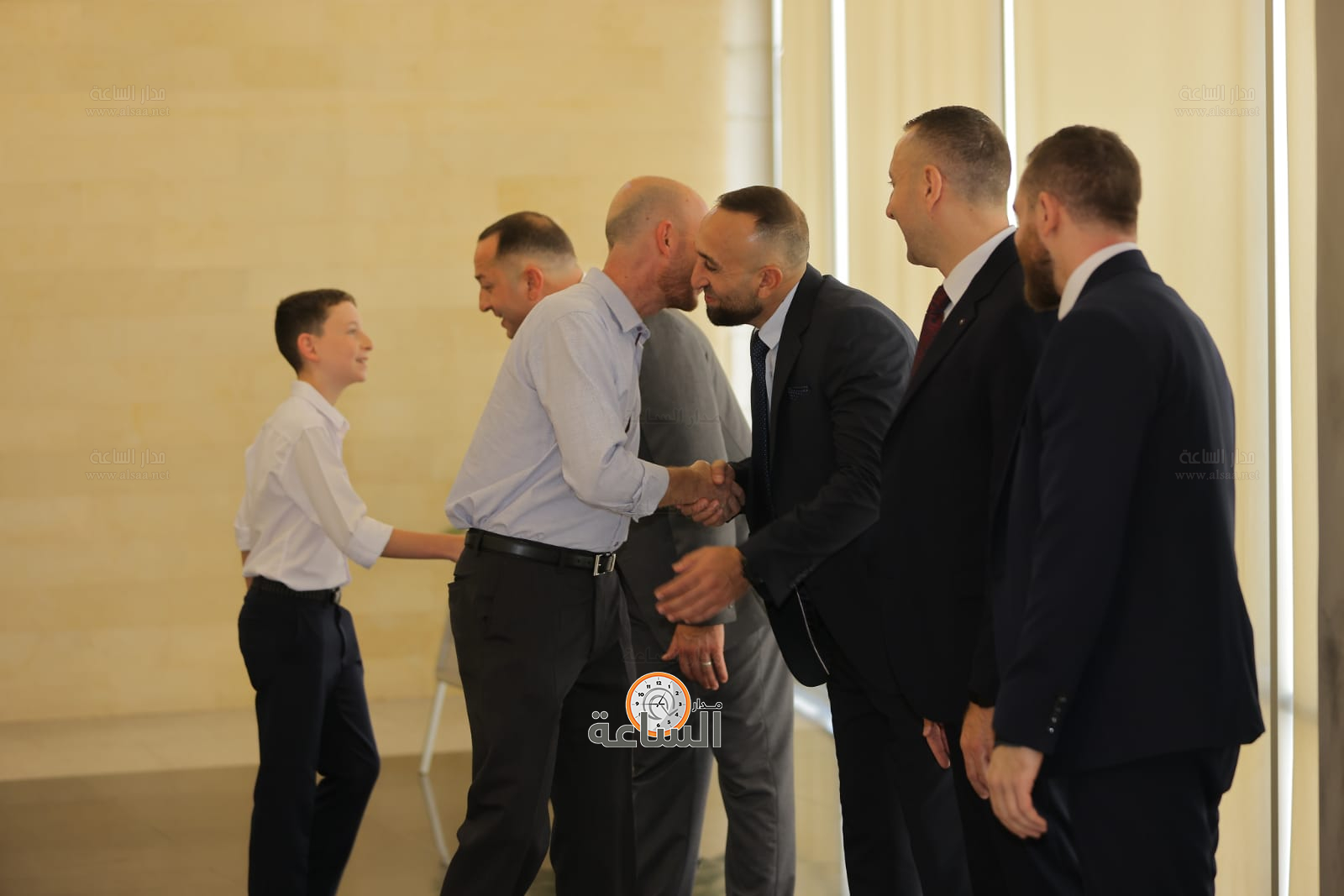 Madar Al-Saa Images 0.8433679258791271