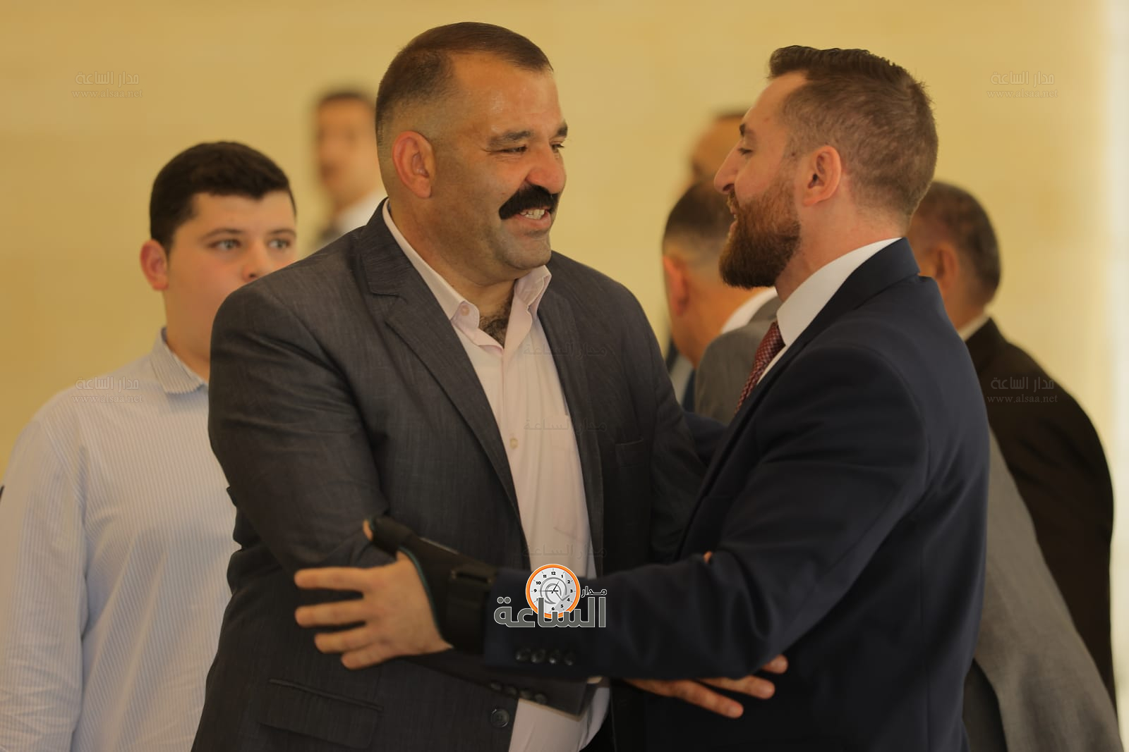 Madar Al-Saa Images 0.316981460811148