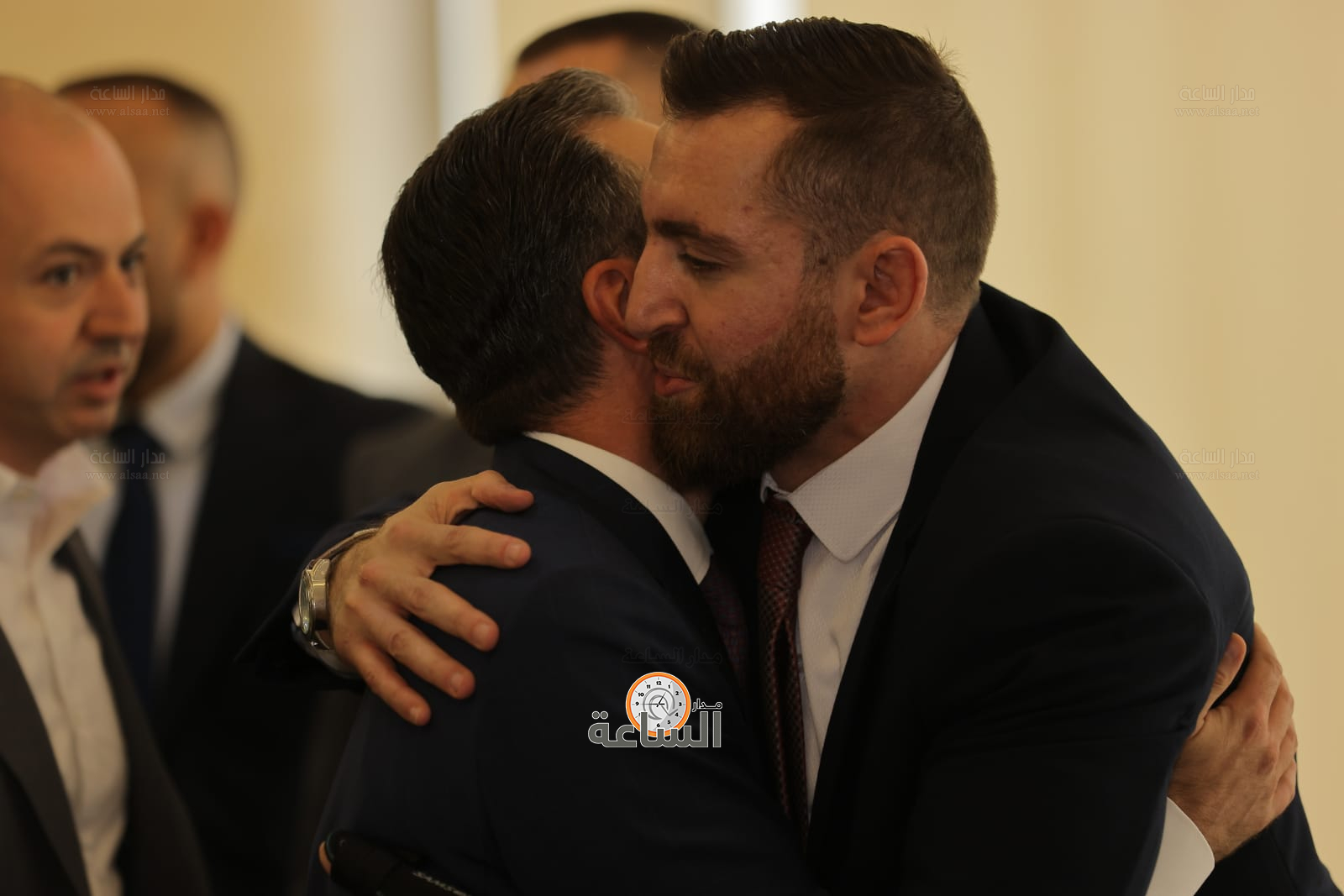 Madar Al-Saa Images 0.8941391786452039