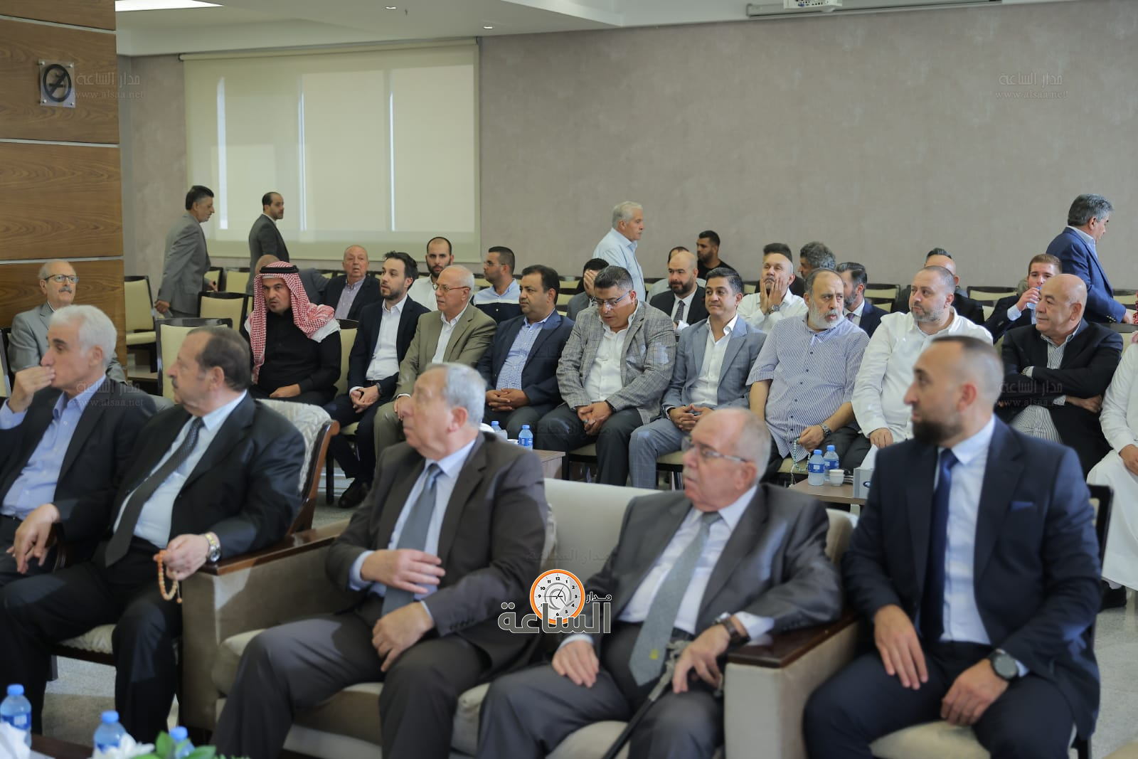 Madar Al-Saa Images 0.3521017166611775