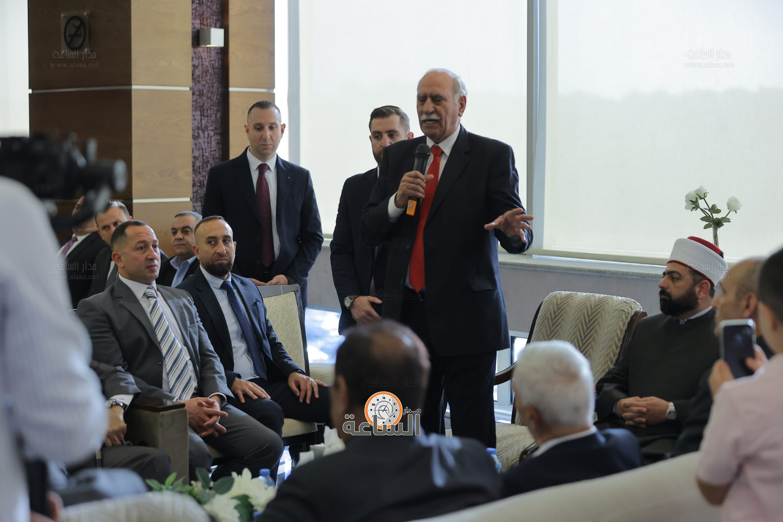 Madar Al-Saa Images 0.8718061877417538