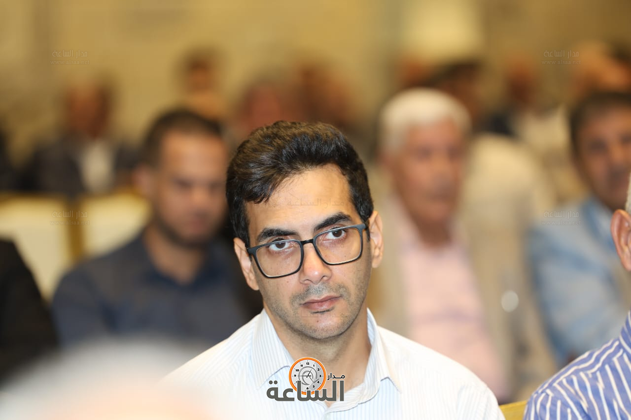 Madar Al-Saa Images 0.5642932354987779