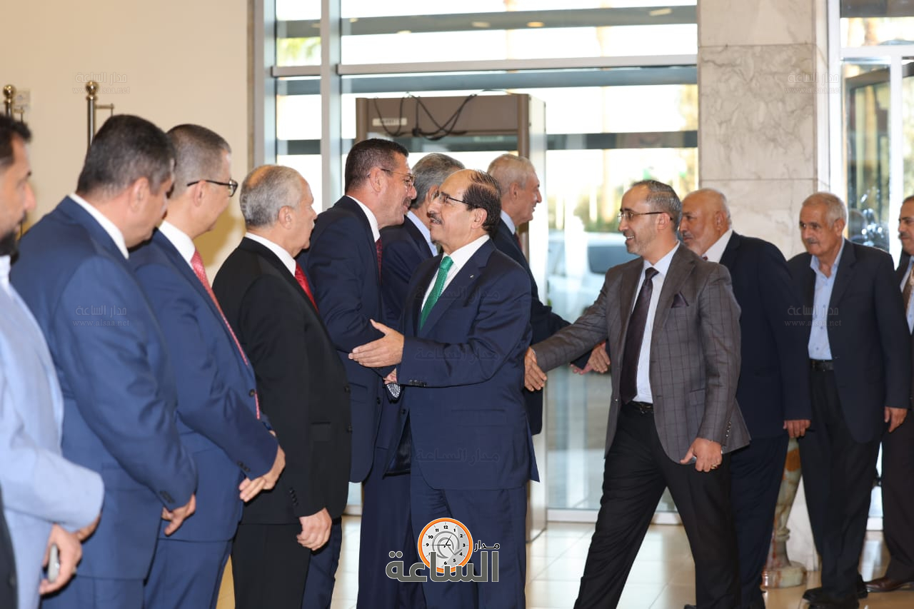 Madar Al-Saa Images 0.9791536687733996