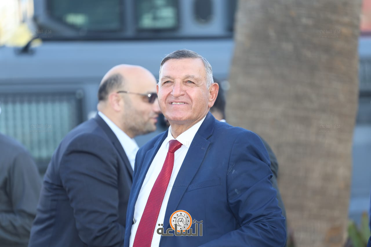 Madar Al-Saa Images 0.9849490159586725