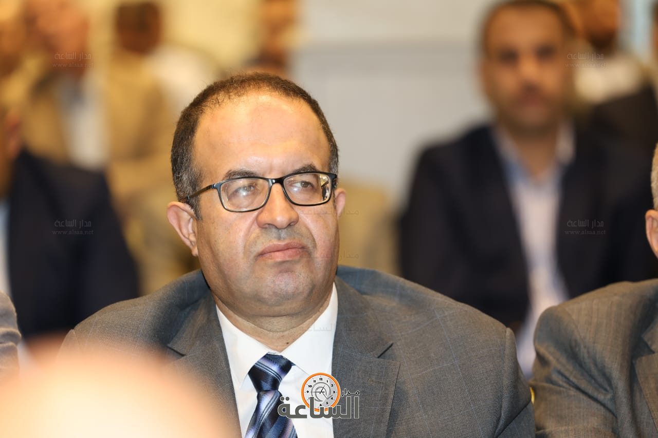 Madar Al-Saa Images 0.7124861849356826