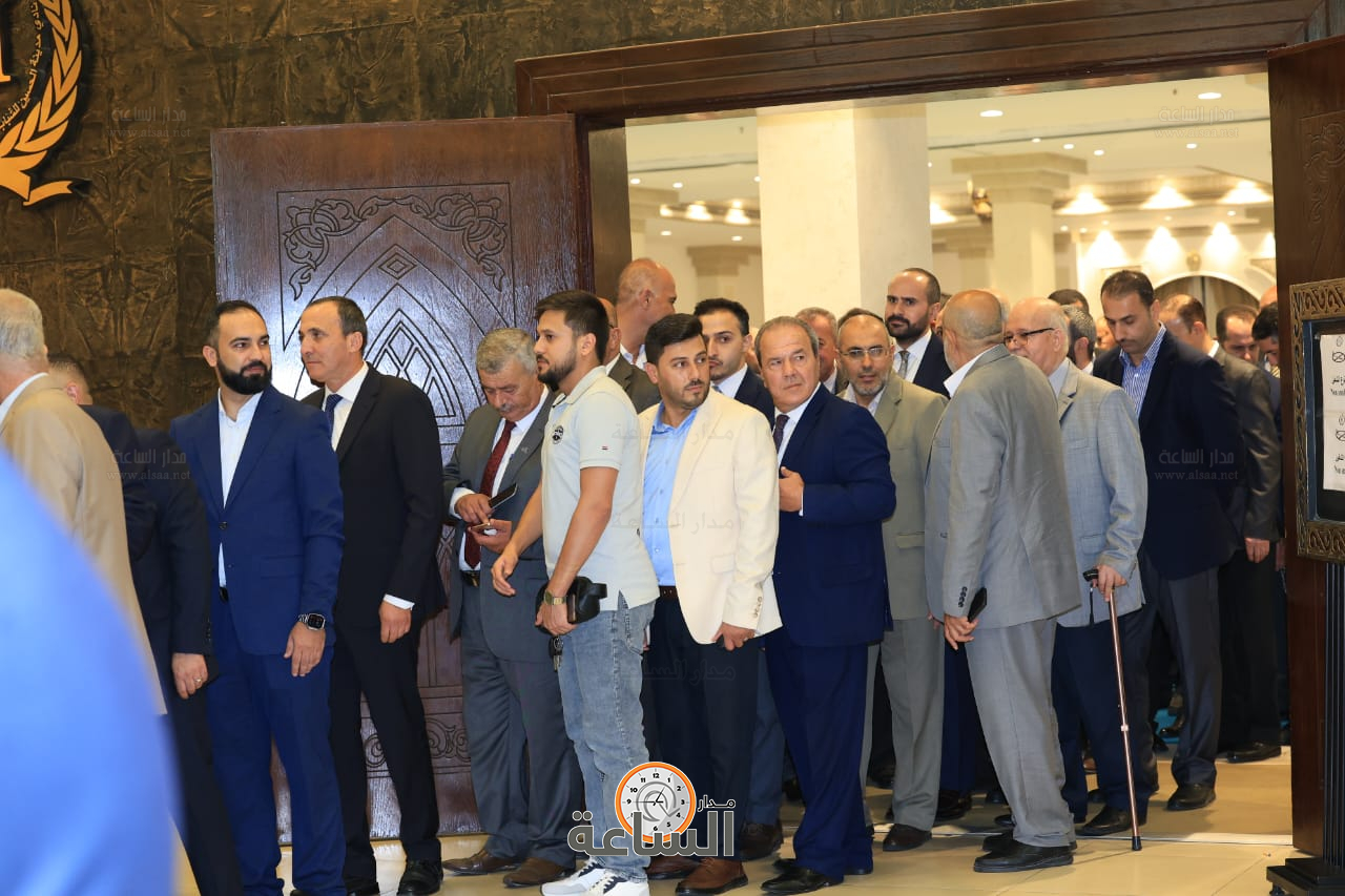 Madar Al-Saa Images 0.8008279858840269