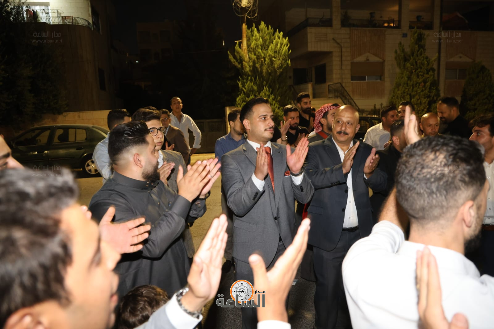 Madar Al-Saa Images 0.9259782891788675