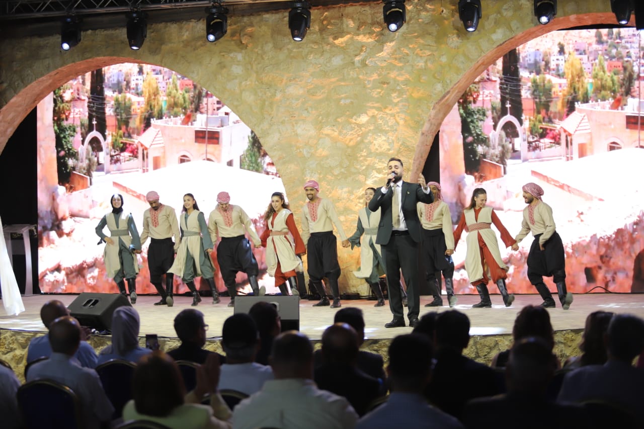 Madar Al-Saa Images 0.9903428113614042