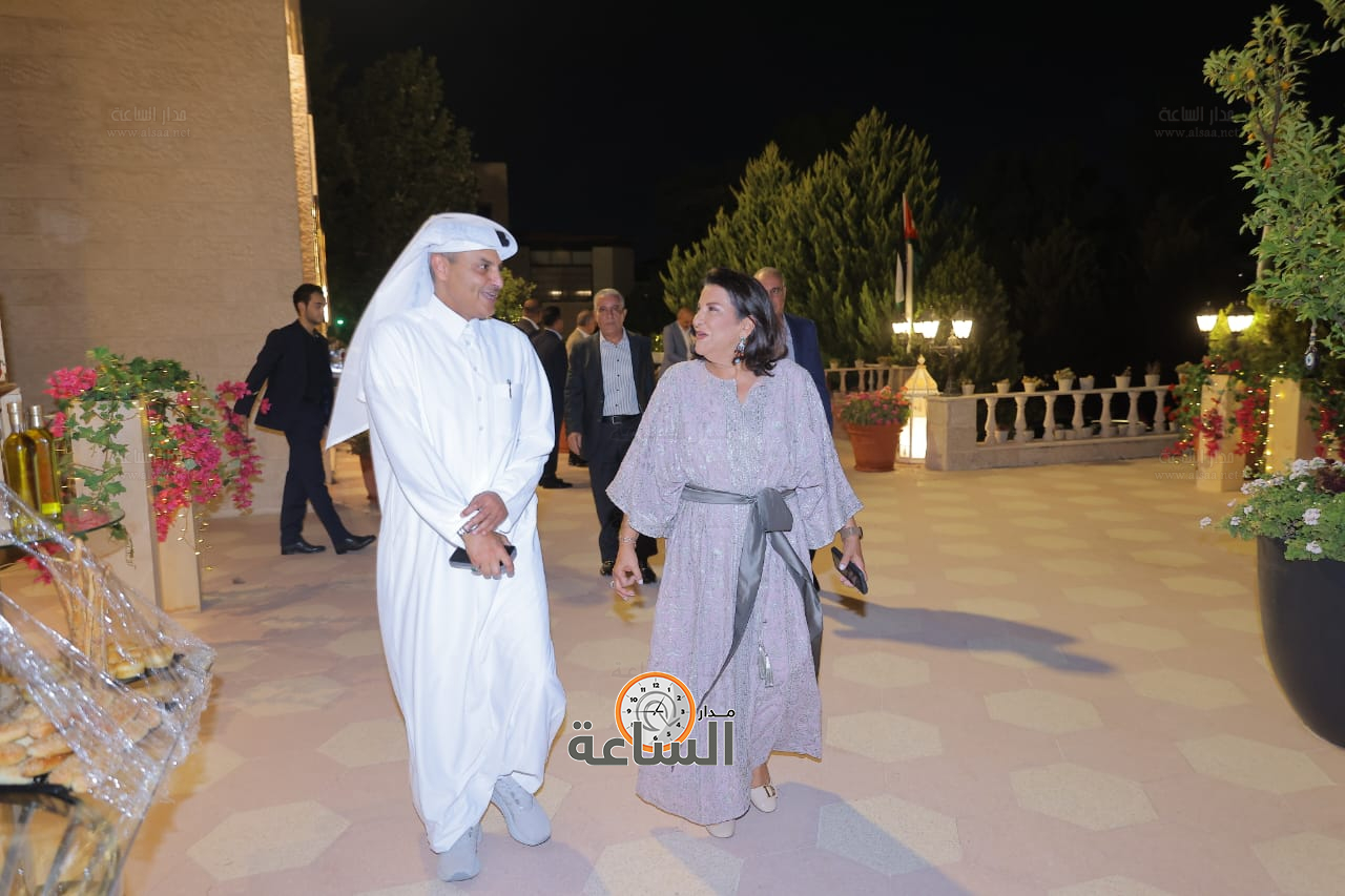 Madar Al-Saa Images 0.16263749140796413