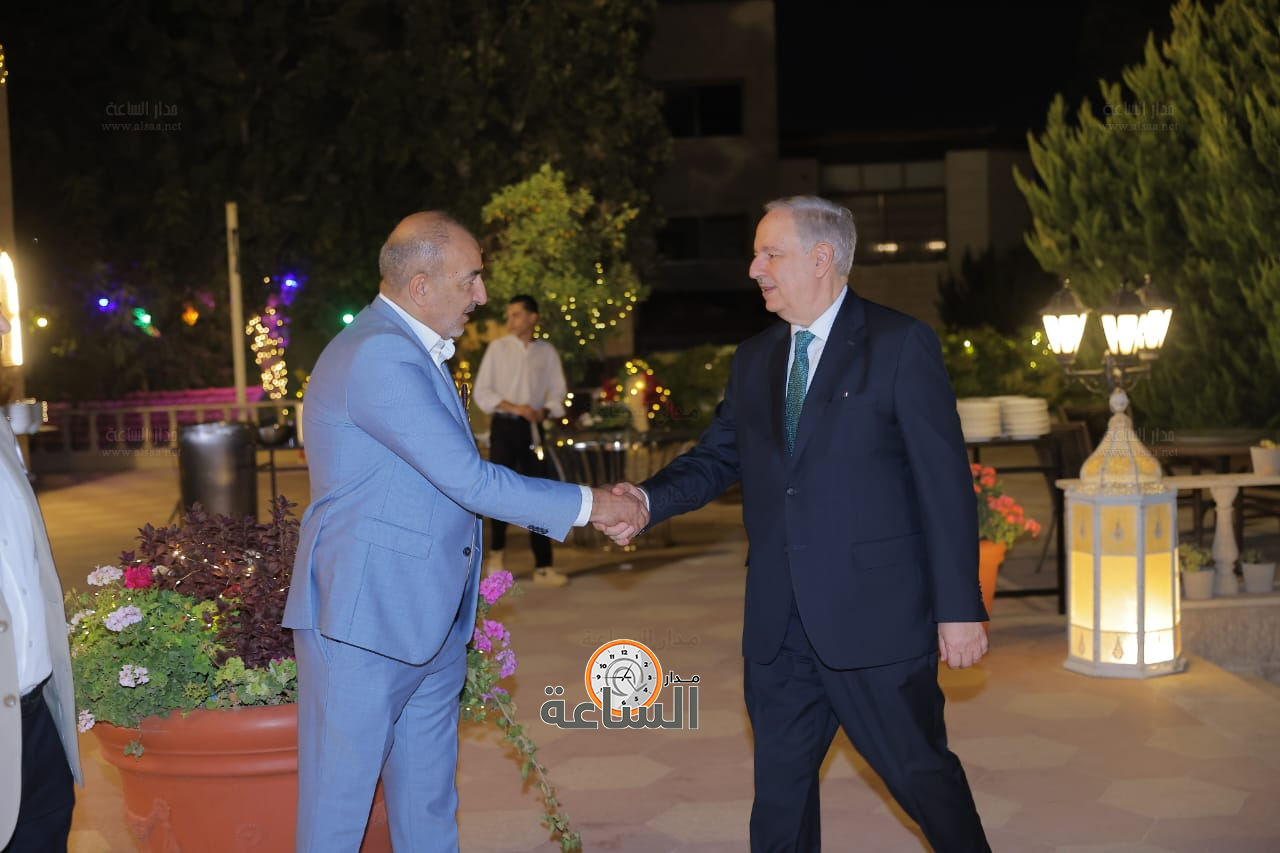 Madar Al-Saa Images 0.5357360128796017