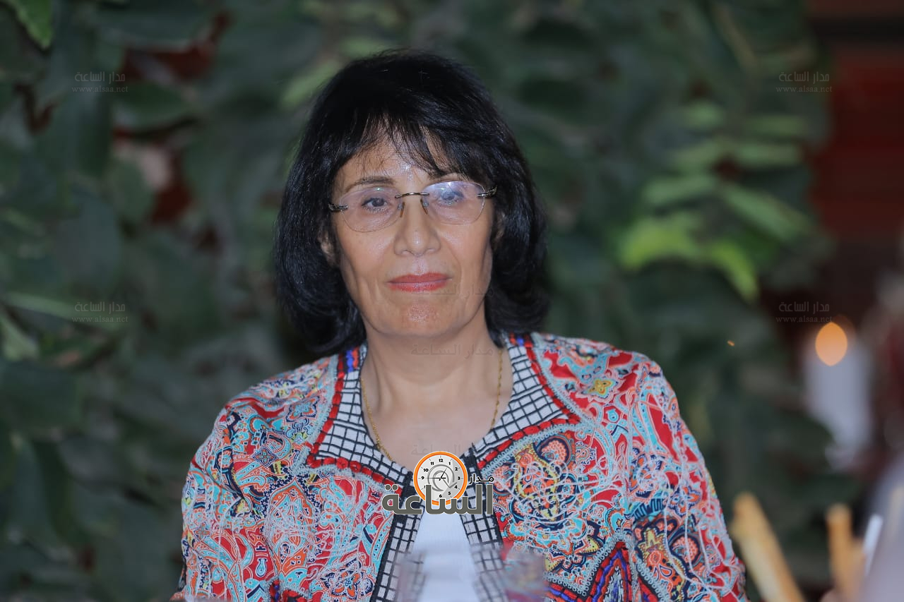 Madar Al-Saa Images 0.43257188117644085