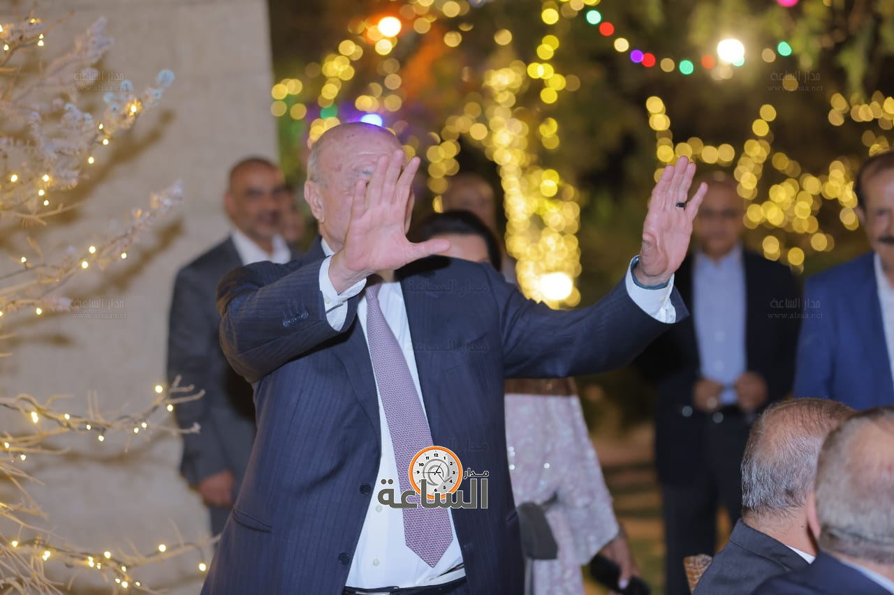 Madar Al-Saa Images 0.008861385335812377