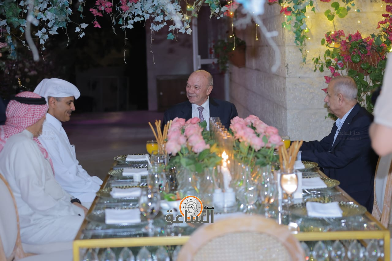 Madar Al-Saa Images 0.9782806216055054